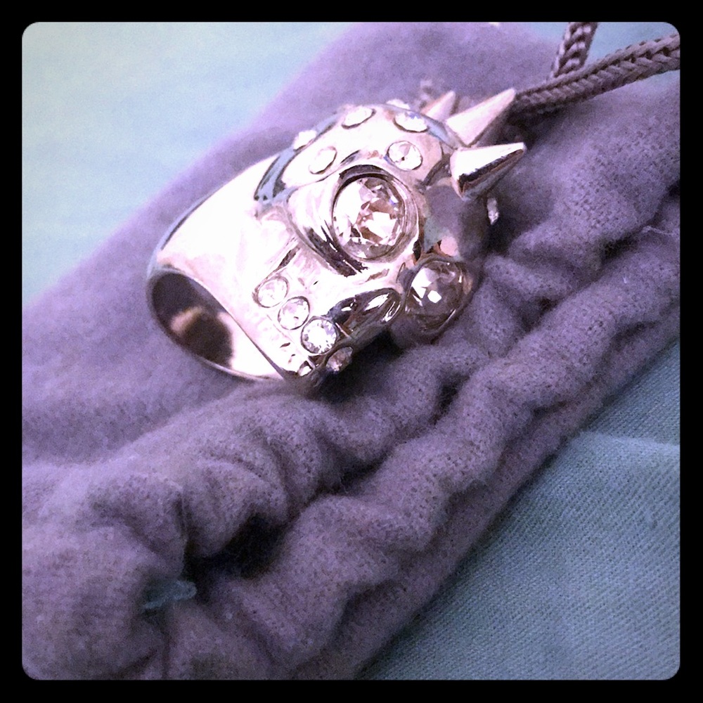Alexander McQueen skull ring